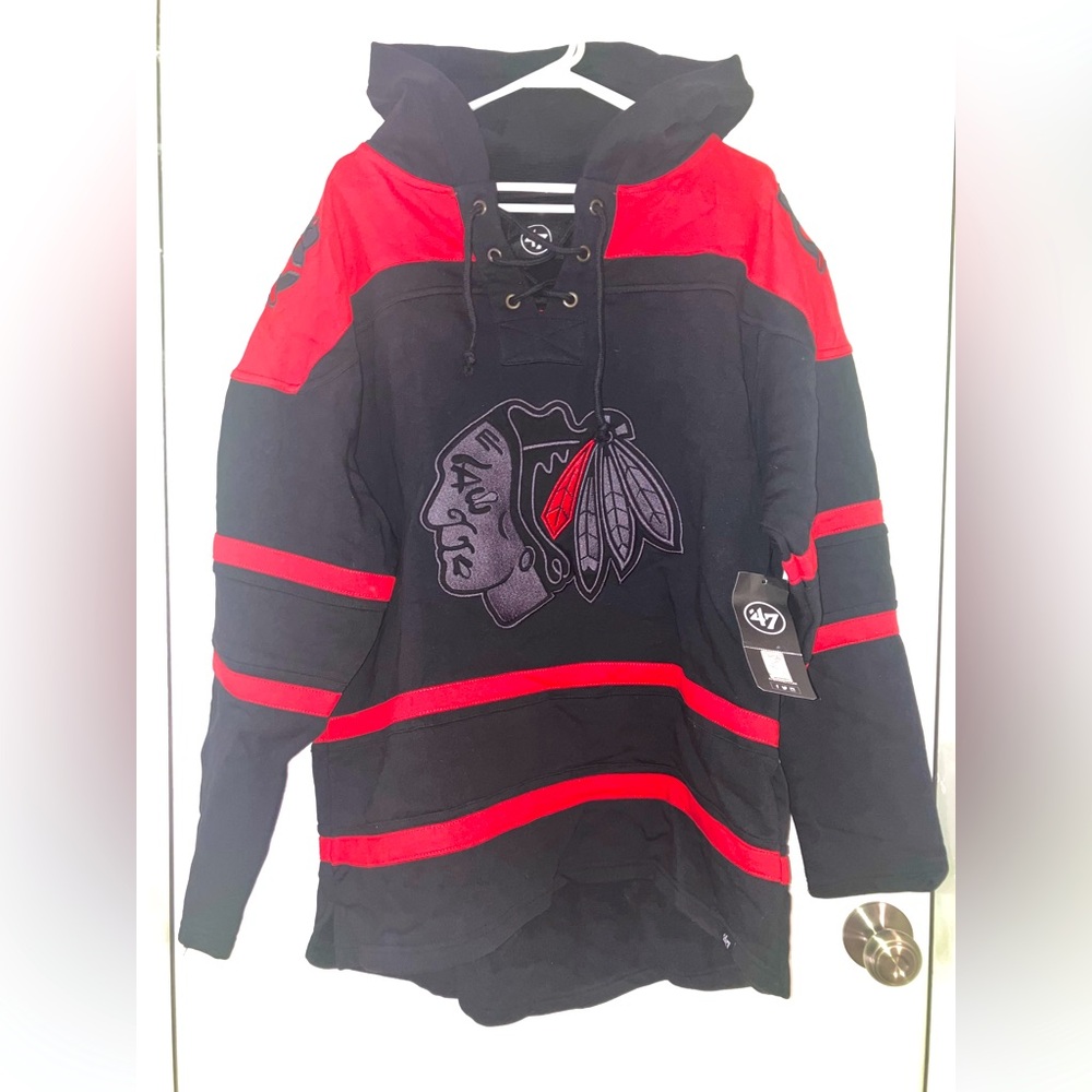 NWT ‘47 Brand Chicago Blackhawks Hockey Jersey Style NHL Lacer Hoodie